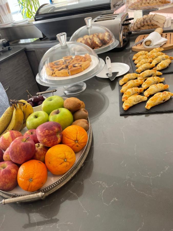 Fiftyfour West Boutique Living Bed & Breakfast Gharb  Luaran gambar