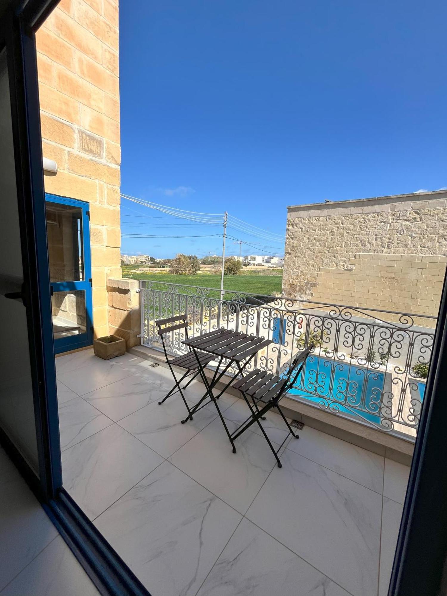Fiftyfour West Boutique Living Bed & Breakfast Gharb  Luaran gambar