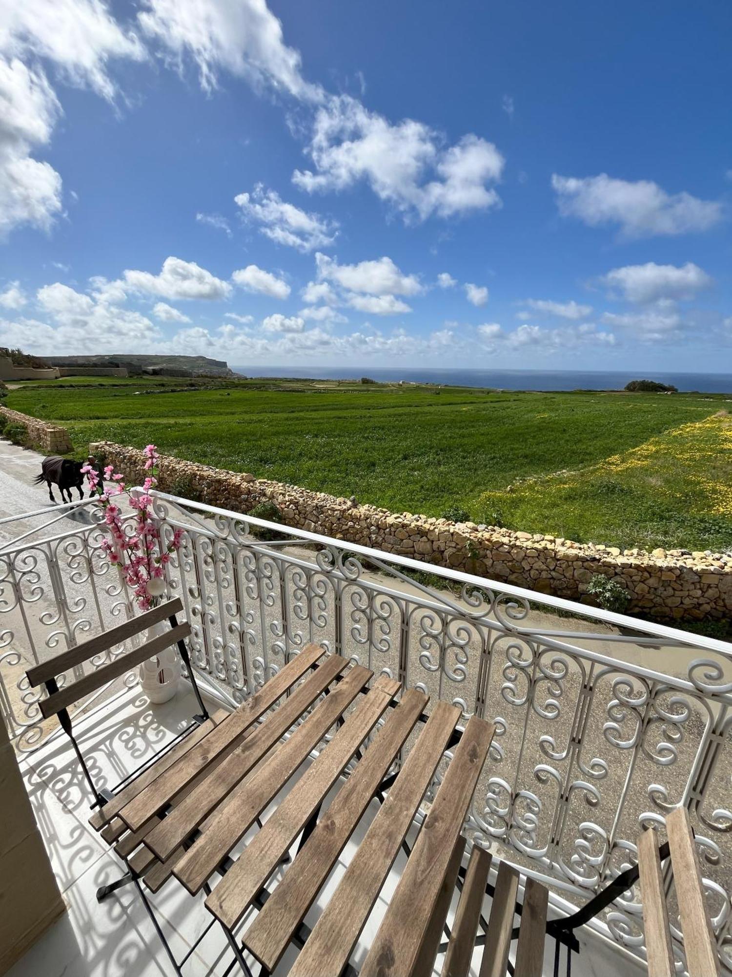 Fiftyfour West Boutique Living Bed & Breakfast Gharb  Luaran gambar